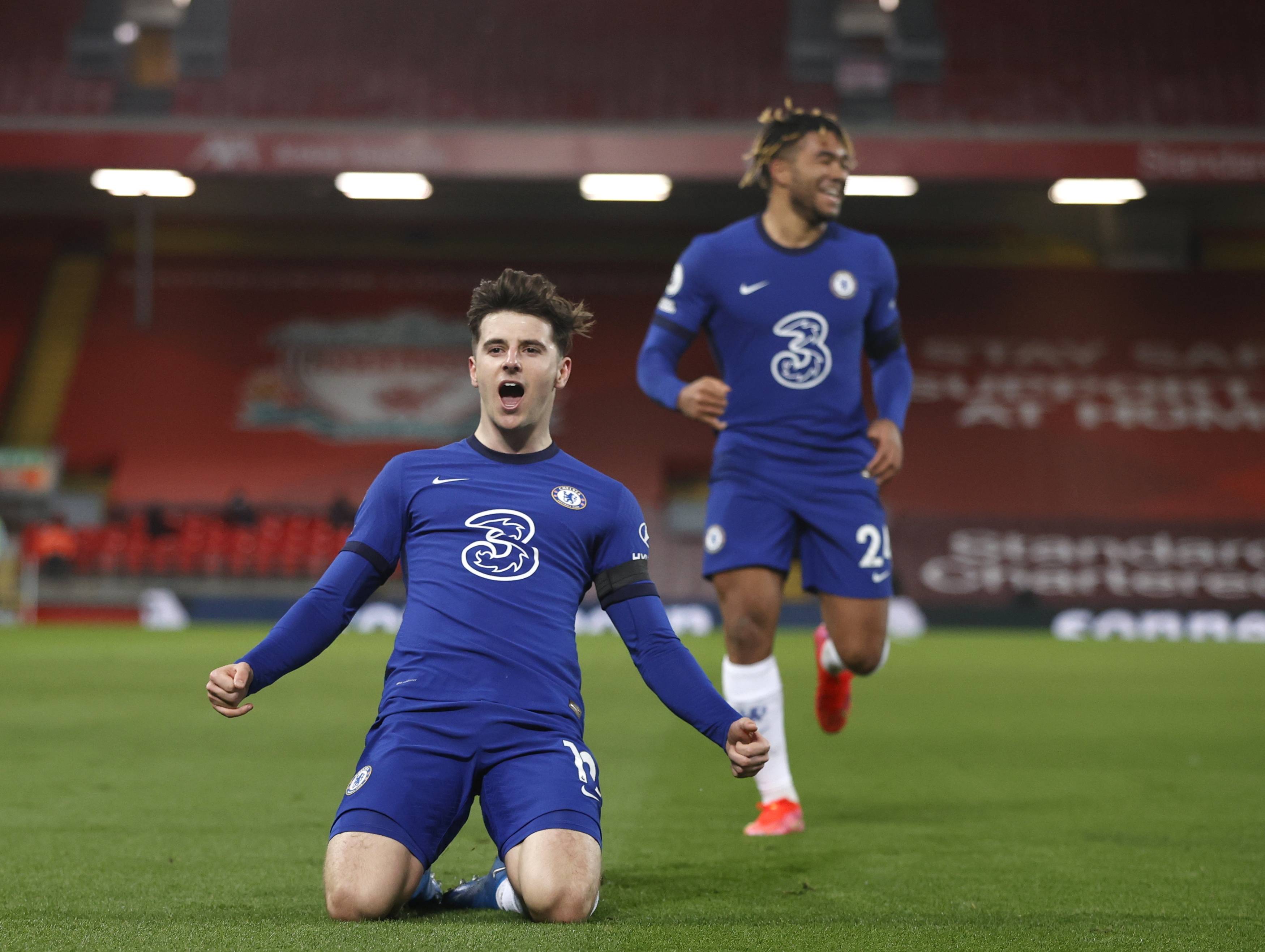 场上的竞争 场上的竞争